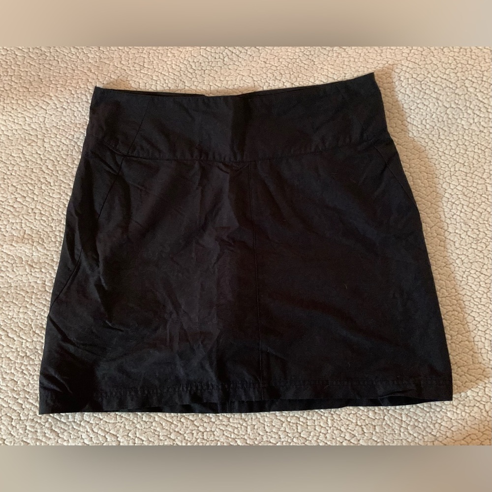 Royal Robbins Black Fitted Skirt Size - 14